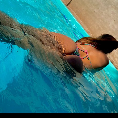 Evi_ actrice sexy img