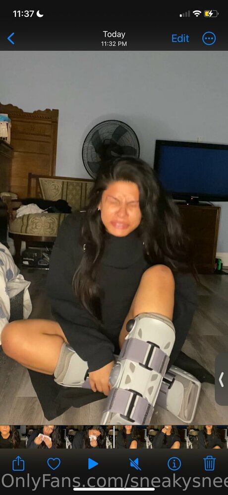 SneakySneezer_ actrice de nus galeries