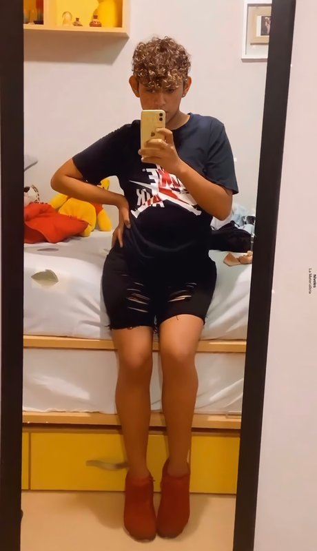 Zorro Manipulador_ actrice libre photo