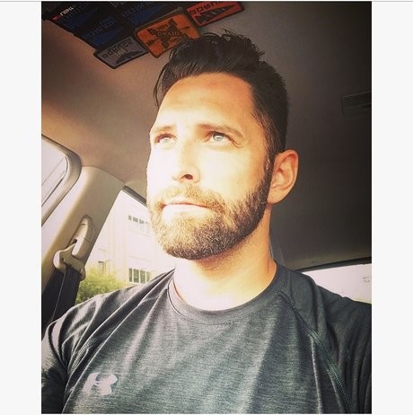 Johnny Gunn actrice artistique img