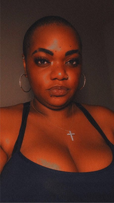 Queen Chay nus star du porno archive