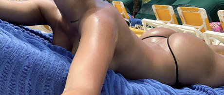 Naomi Taylor étoile magnifique galeries