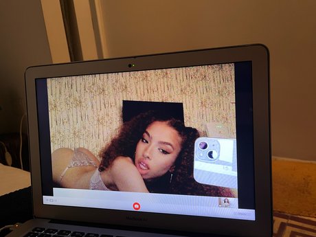 Iman modèle xxx archive