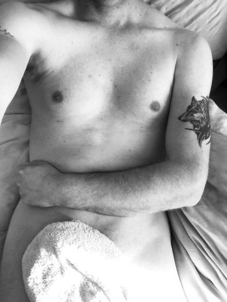 Mind Overlore jolie star du porno des photos