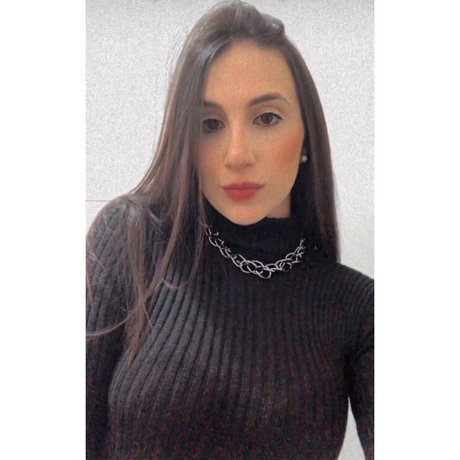 Caroline Oliveira modèle porno galerie