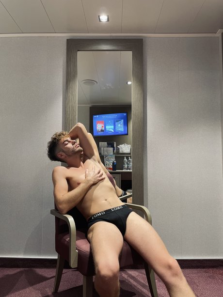 asiatique gratuit onlyfans assez chaud archive