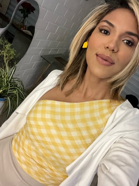 Xiomy Lobato jolie star du porno galerie