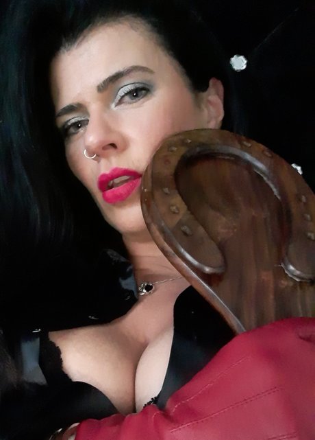 MissAliceSnow star du porno chaud image