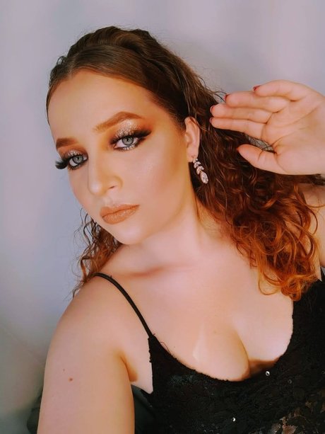 Fernanda Nascimento Beauty actrice galeries