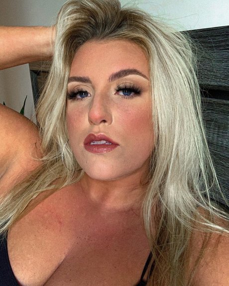 LB_ star du porno en haute qualité photos