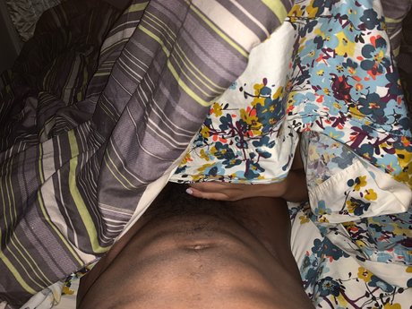 iShoot Raw actrice sexy images