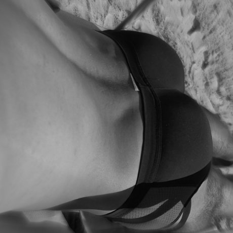 Fabian Garate modèle nu image