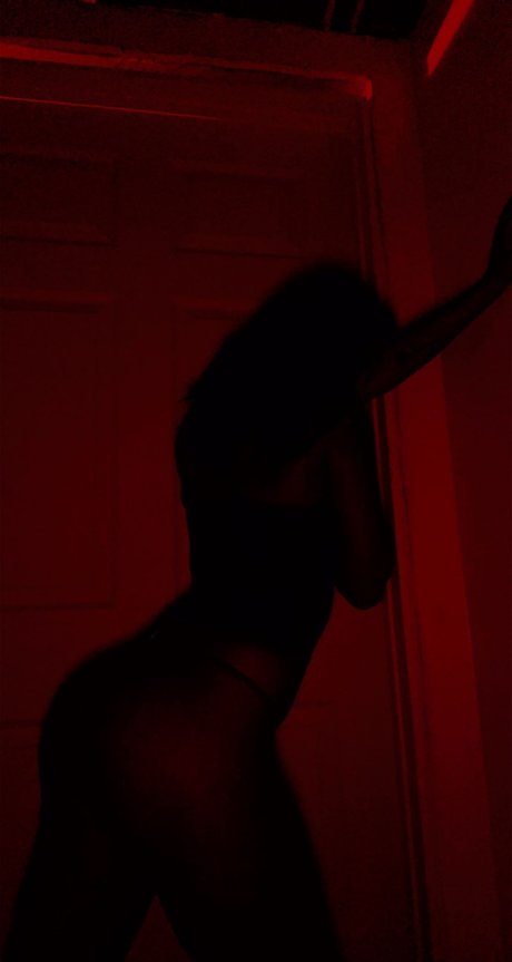 enceintes soumises onlyfans sexy jolie image