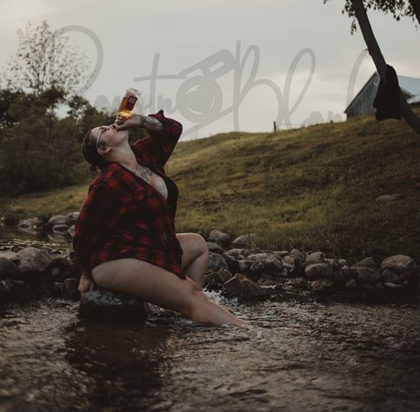 Curveygurlxx étoile gratuite des photos