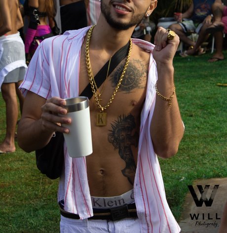 Mister K star du porno gratuit photos