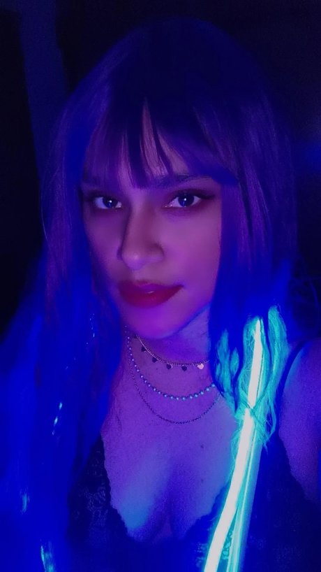 Regina Isha modèle parfait img