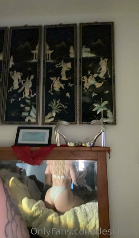 desi flora actrice adulte img