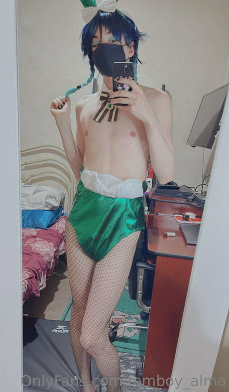 femboy alma actrice photos