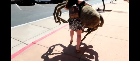 milf aux cheveux noirs onlyfans sexe exclusif des photos