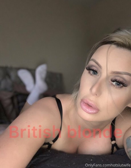 baisers lesbiens onlyfans haut por images