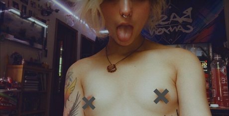 blonde aux gros seins onlyfans nu meilleur collection