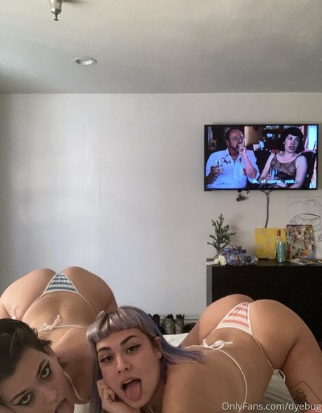 Dyebug mannequin archive