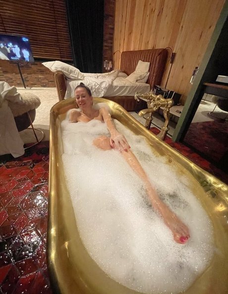 Lisa Rulit star du porno en haute qualité image