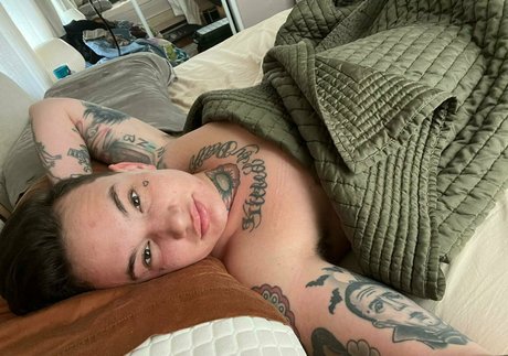 nikkihearts modèle de sexe img