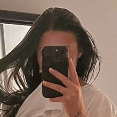 Hennyone actrice de sexe galerie