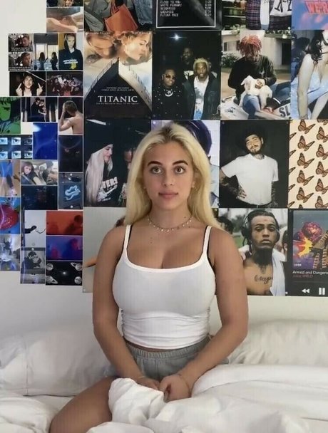 Baby Ariel actrice nue galerie