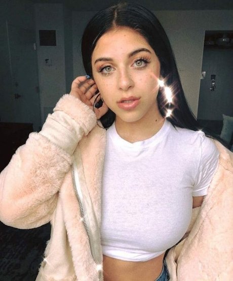 pom-pom girl asiatique onlyfans beau porno photo