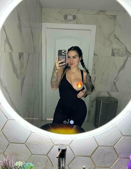 free karmen actrice érotique img