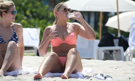 Iskra Lawrence belle étoile photos