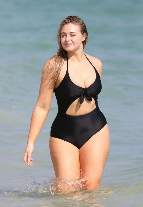 Iskra Lawrence étoile sexy photos