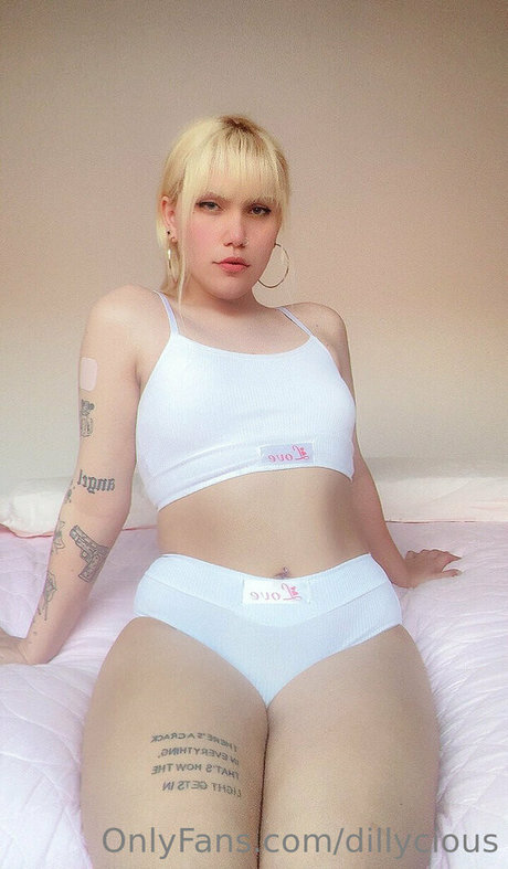 dillycious étoile érotique photo