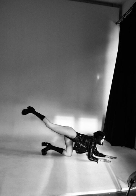 Anannke star érotique photos