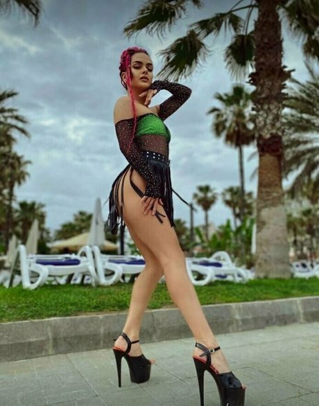 string gros cul onlyfans sexy sympa collection