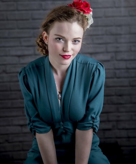 Ellie Littlechild actrice sexy img