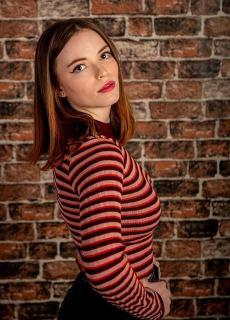 Ellie Littlechild jolie star du porno img