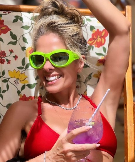 épouse infidèle onlyfans pornographique chaud archive