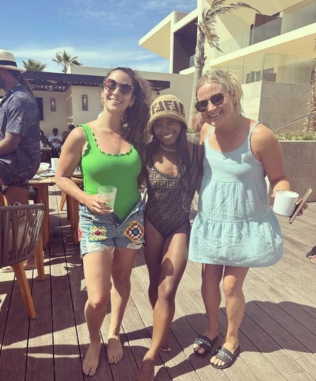 fans emo uniquement sexe nu photo