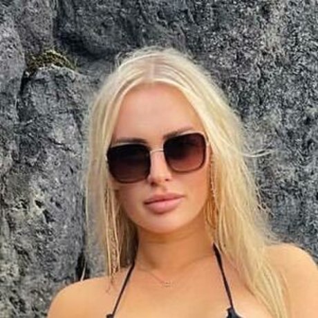 adolescent potelé onlyfans hd parfaite img