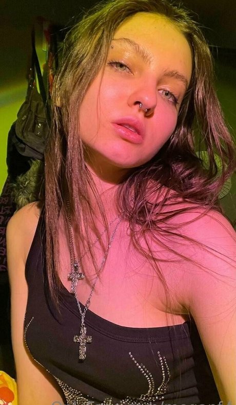 meganf f modèle archive