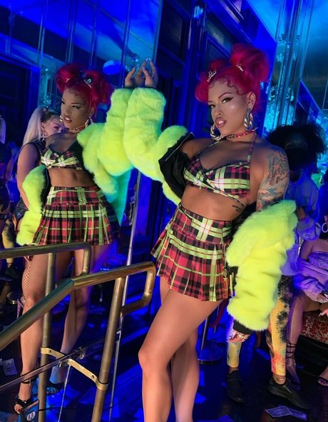 misscharliepearl modèle exclusif img