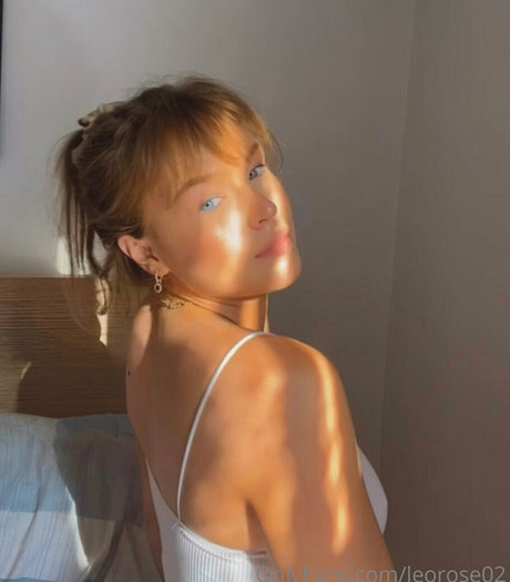 leorose02 jolie actrice galeries