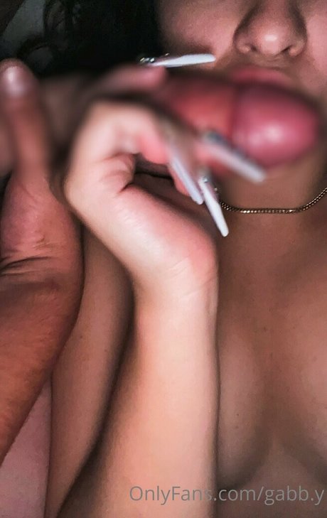 Gabriela Suarez nus étoiles des photos