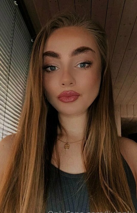 livionly actrice de grande qualité photos