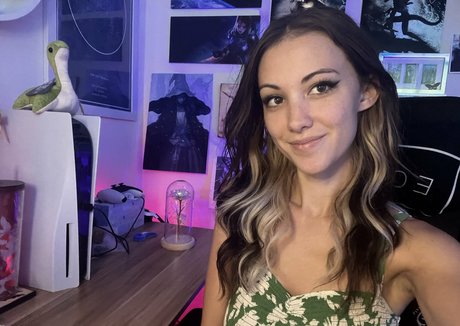 Echochlo actrice de nus galeries