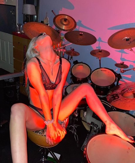 Mercy Wight modèle érotique images