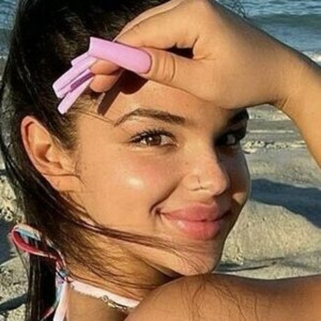 Chloe Swain étoile chaude photo